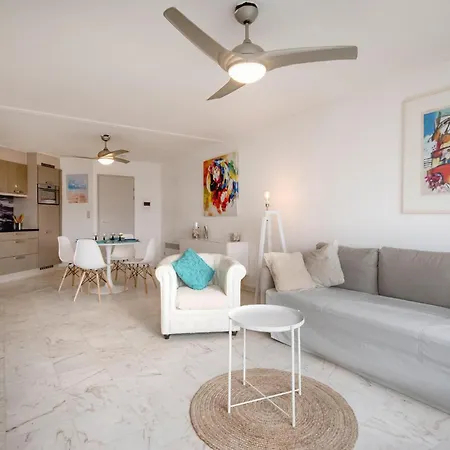 Stunning In With Wi-fi Apartment